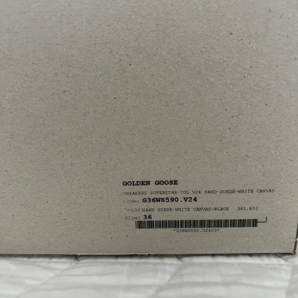 (SOLD) Golden Goose Sneakers - Picture 9 of 16